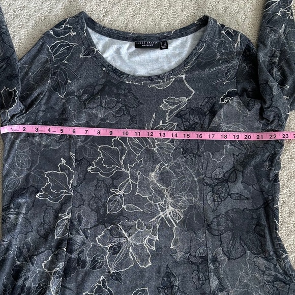 Bundle of 2 Tunic Tops Karen Kane/Susan Graver Size 1X Floral Fall Casual Travel - Picture 16 of 16